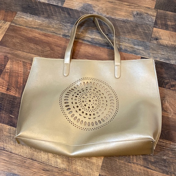 Neiman Marcus Handbags - Neiman Marcus gold hobo bag
